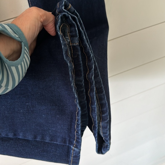 refuge Size Junior 9 W29" AUSTIN High Rise Flare Distressed - Picture 8 of 12